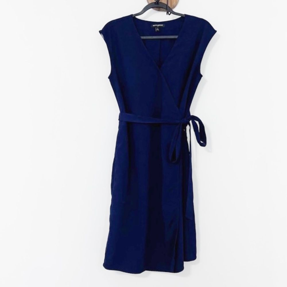 Banana Republic Wrap Dress Navy Cap Sleeve MIDI Length Tie at Waist